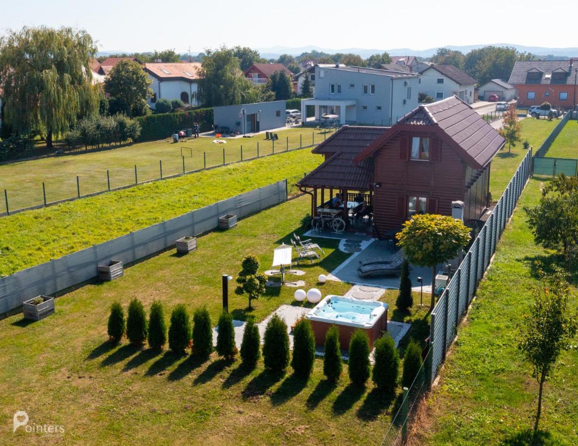 54 Green Road Varaždin Kucan Marof Buitenkant foto