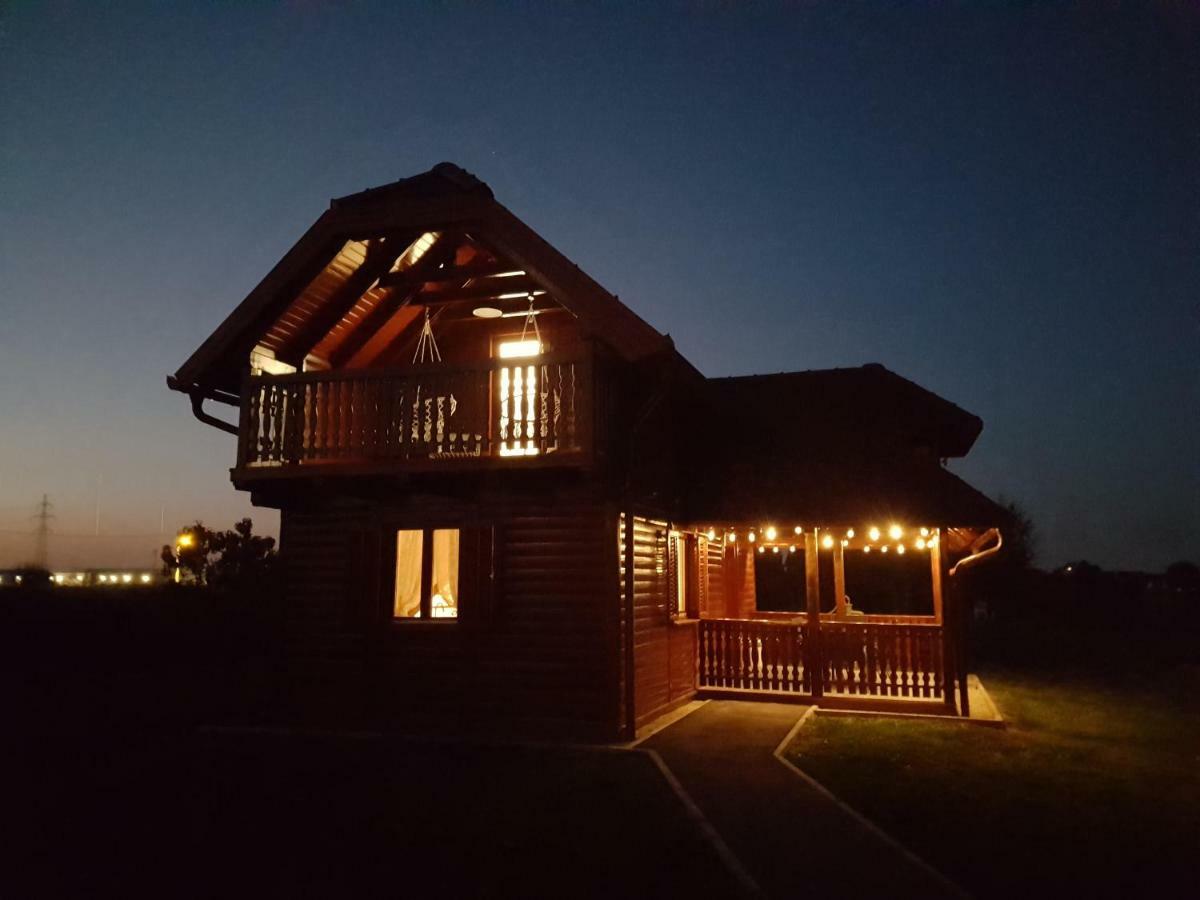54 Green Road Varaždin Kucan Marof Buitenkant foto